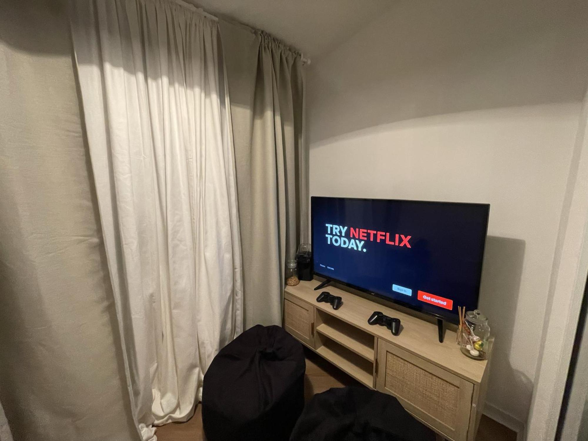 Holiday home Chateau By The Sea - Luxury Style 3 Bed With Hot Tub *
